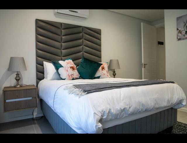 2 BEDROOM FLAT FOR SALE IN SIBAYA PRECINCT